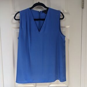St. John Sleeveless Blue Blouse V-Neck